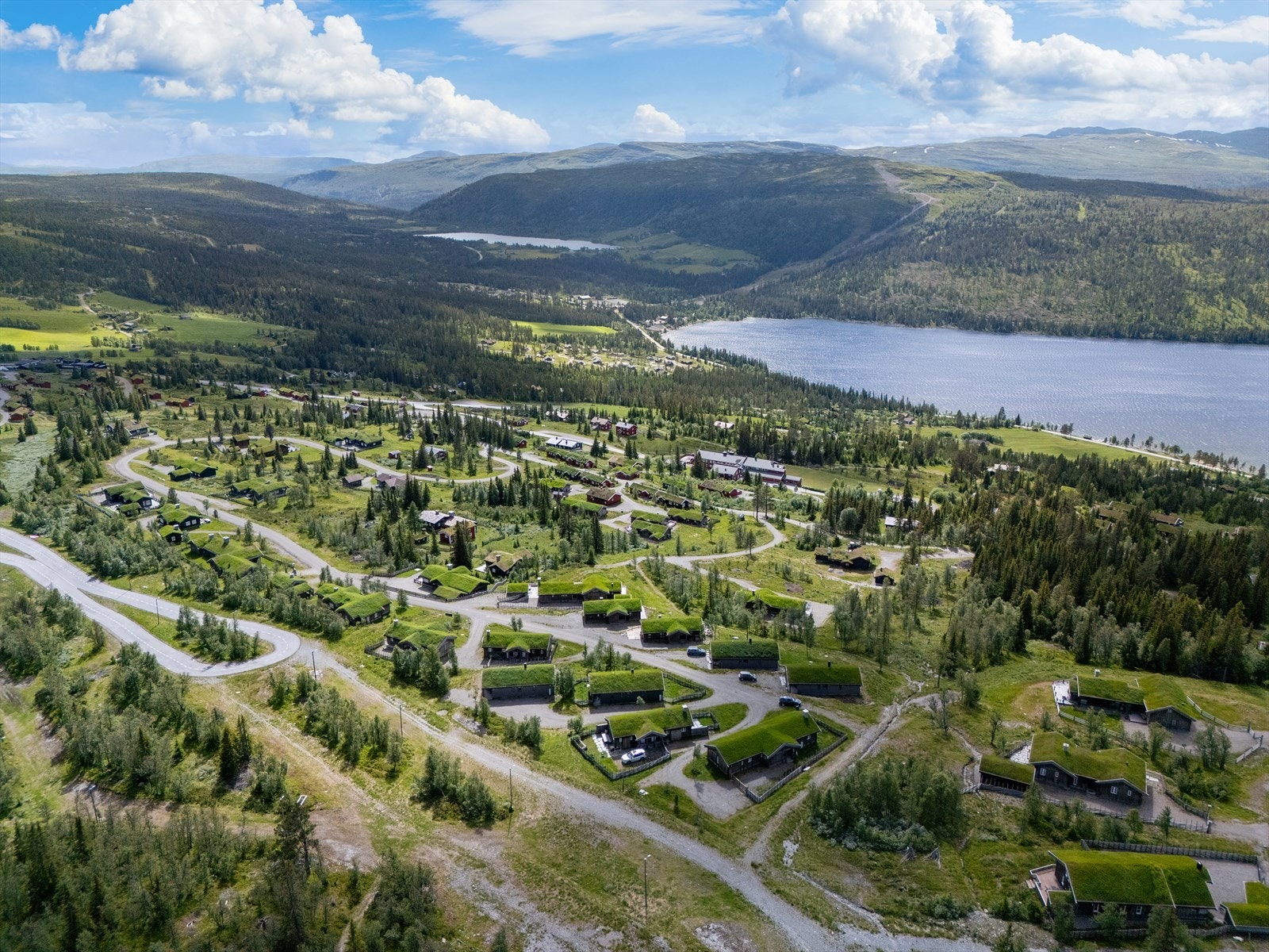 I kort gangavstand fra hytta ligger Gålå Høyfjellshotell med restaurant og øvrige servicetilbud. Galleribilde
