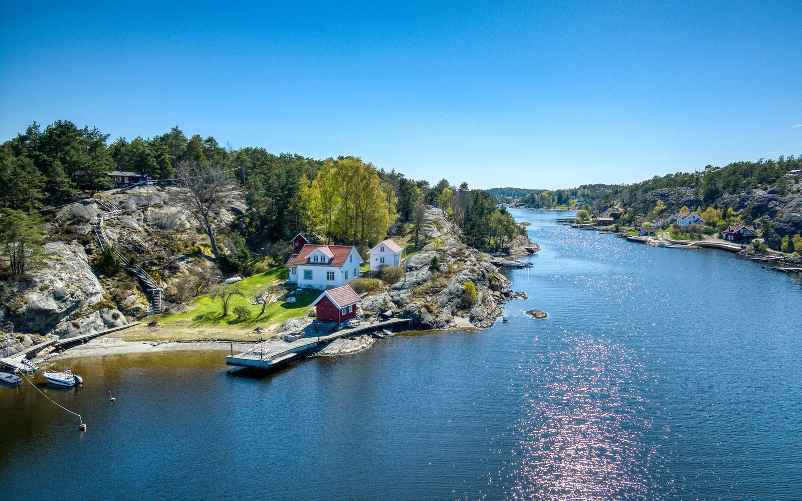 Et paradis for båt- og friluftsentusiaster med flotte farvann, badeplasser og naturopplevelser i alle retninger. Galleribilde