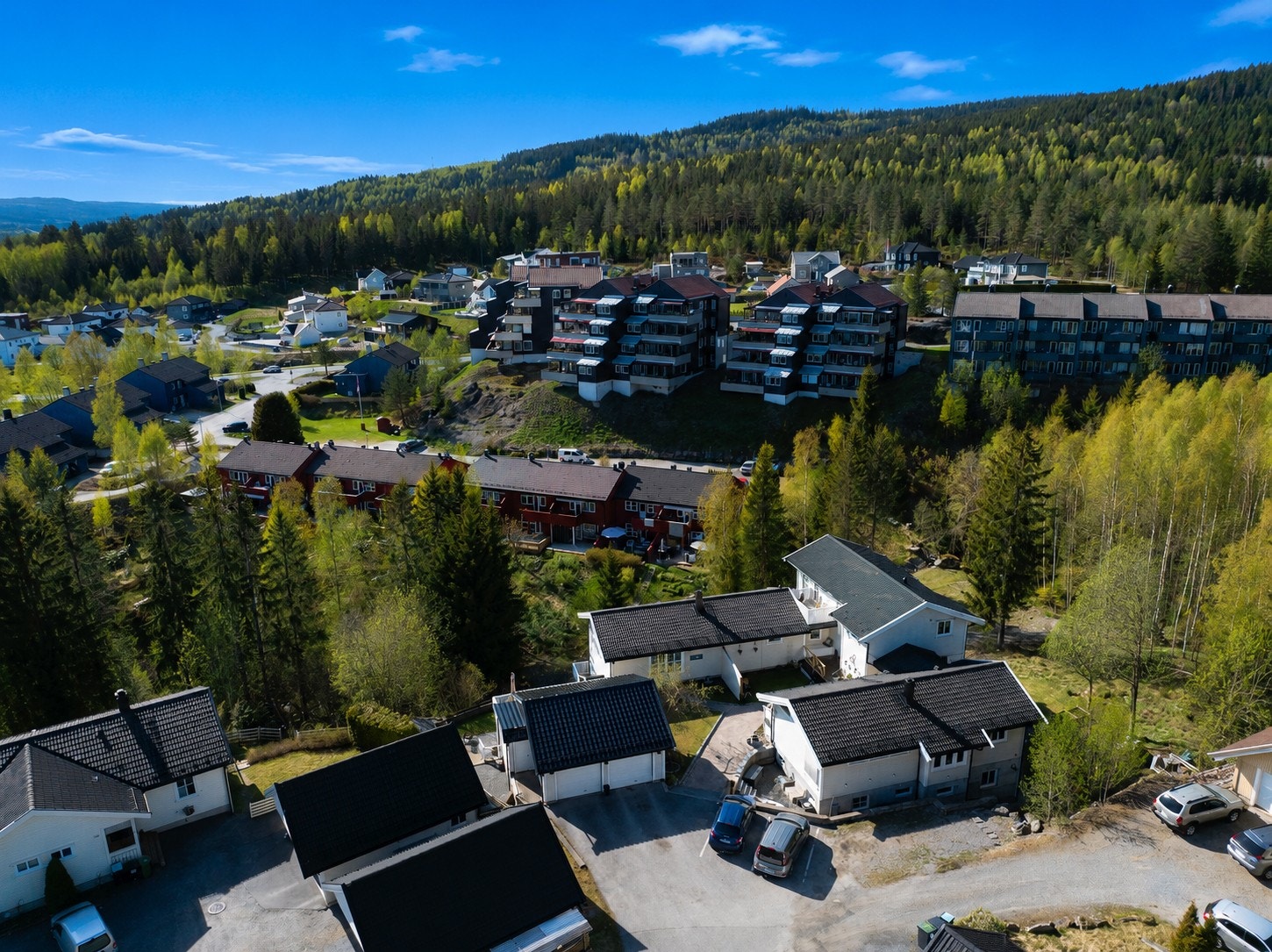 Her bor du tett opp mot marka. Galleribilde