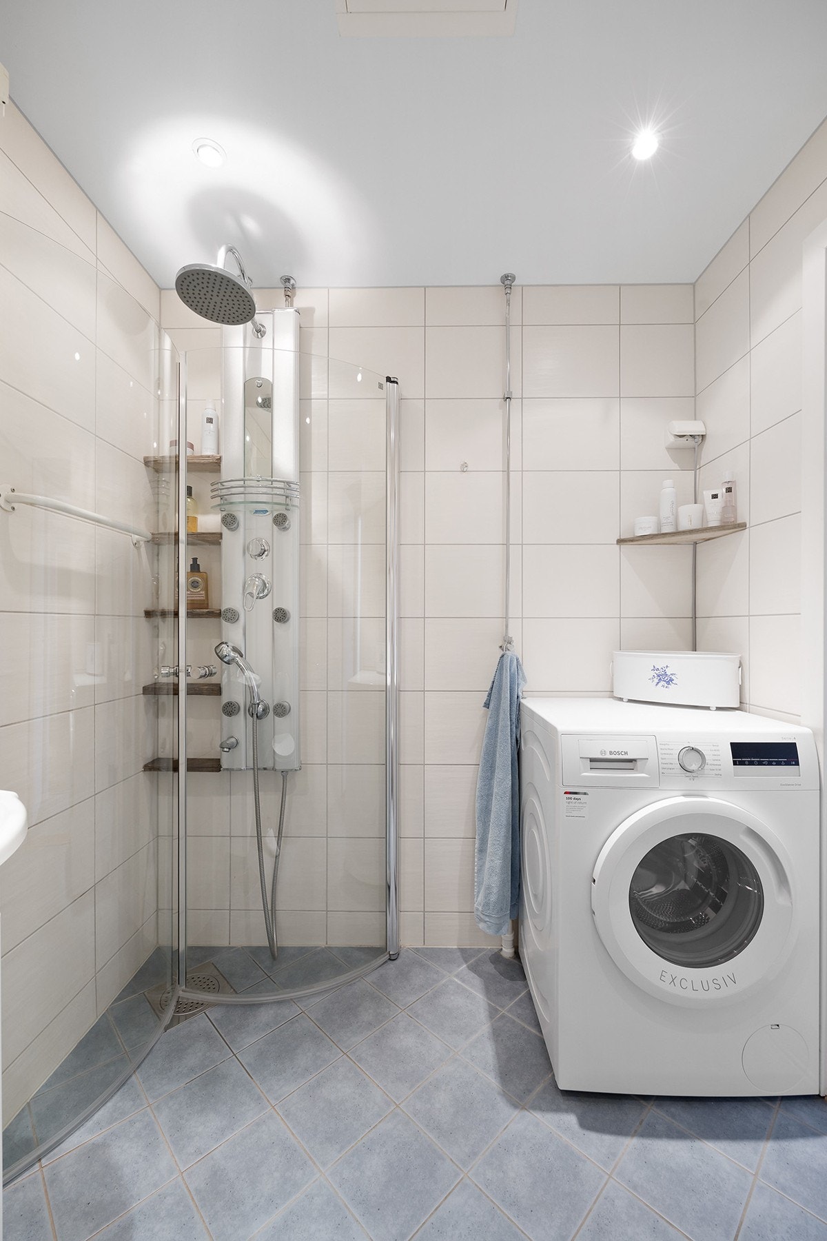 Badet ble rehabilitert i regi av brl i 2009 med nye overflater, membranløsninger, sluk og røropplegg og sanitærutstyr. Galleribilde