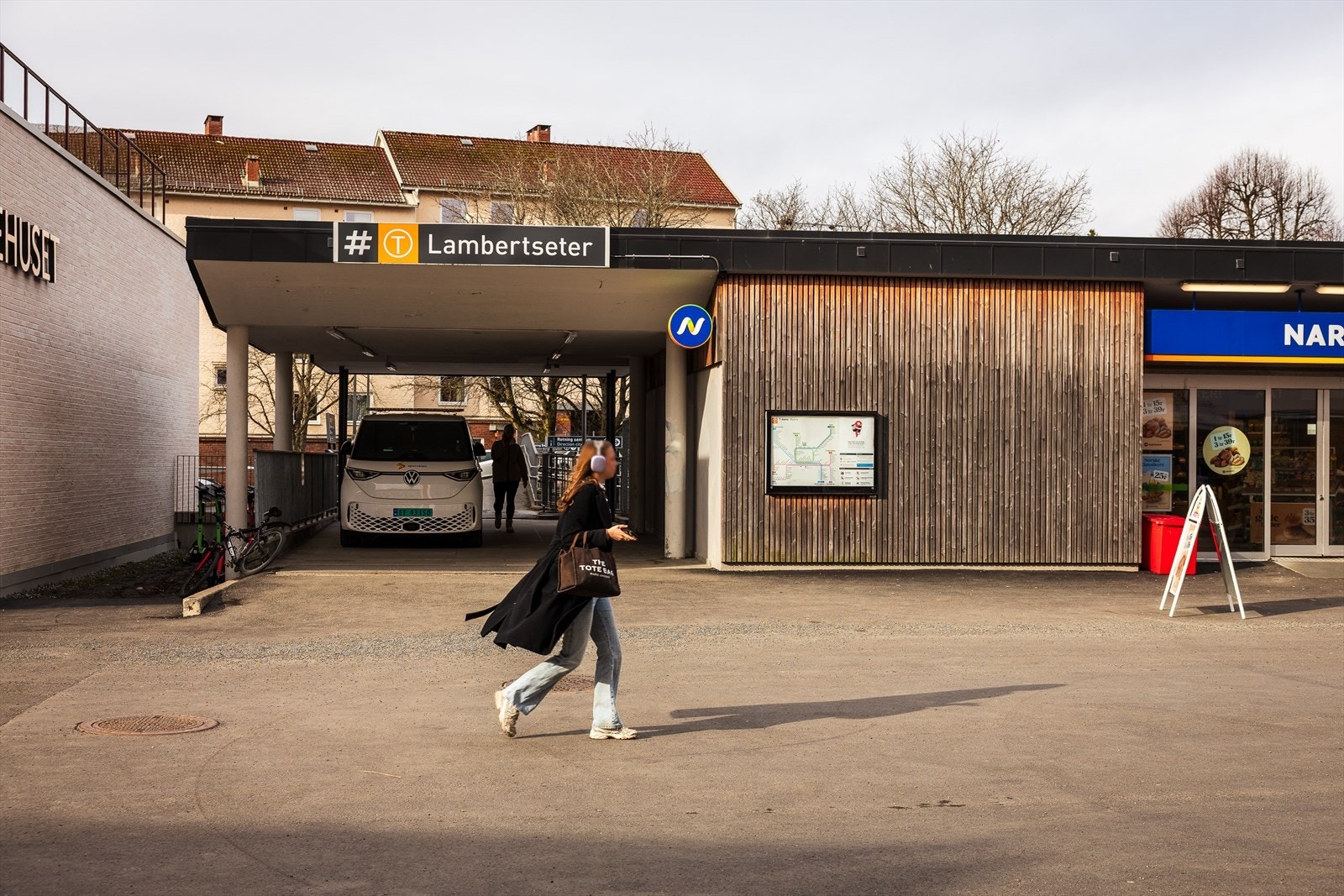 Lambertseter T-bane Galleribilde