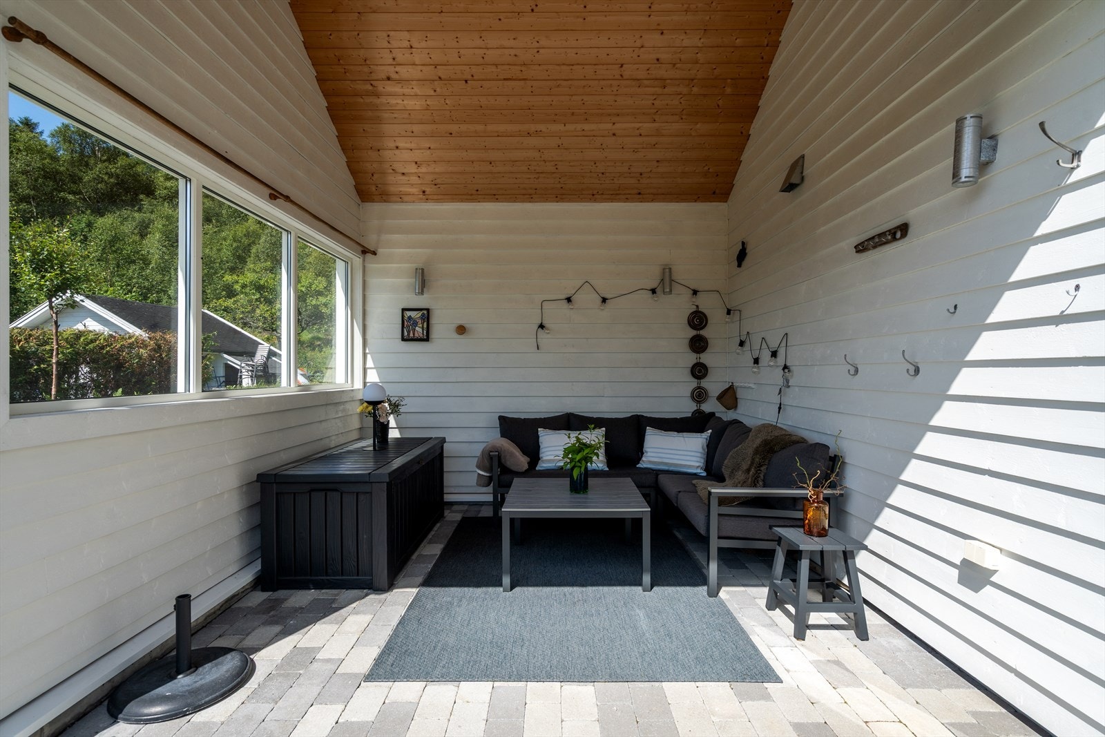 Her er det god plass til en hyggelig sofagruppe. Galleribilde