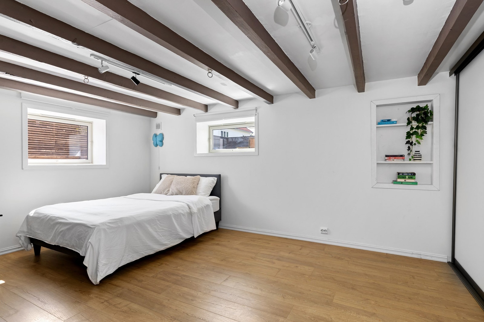 Rom anvendt som gjesterom og kjellerstue (ikke godkjent til varig opphold). Galleribilde