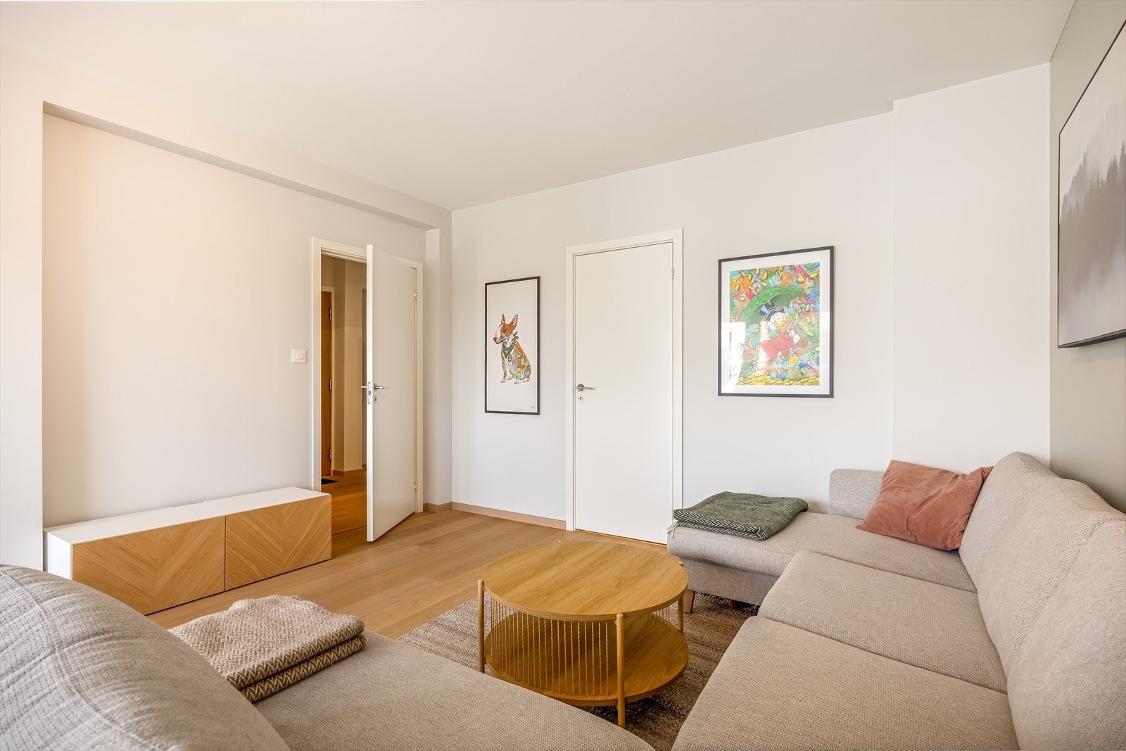 Moderne leilighet med moderne fargekombinasjoner Galleribilde