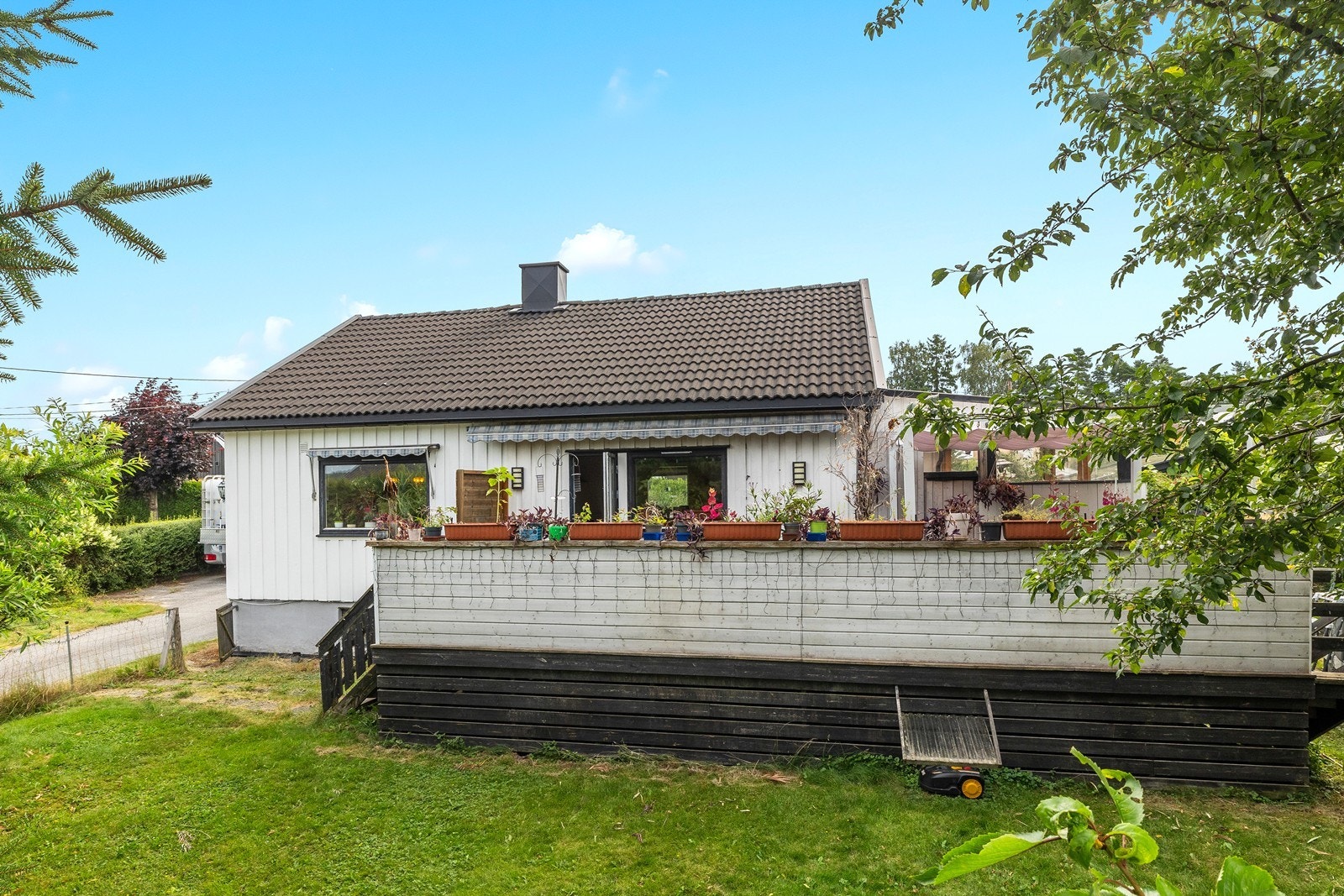 Velkommen til Nordbyveien 192 - Presentert av EiendomsMegler 1 ved Frode Eriksen. Foto: Fotoetcetera AS Galleribilde