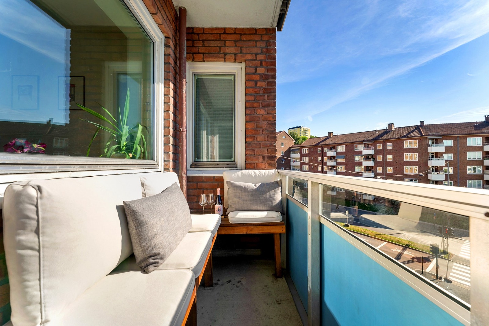 God plass til utemøbler og grill. Galleribilde