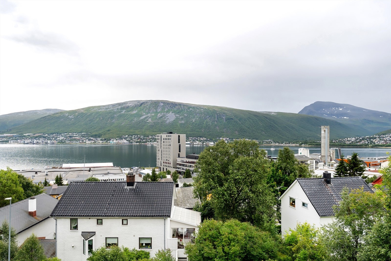 Utsikt mot øst. Galleribilde