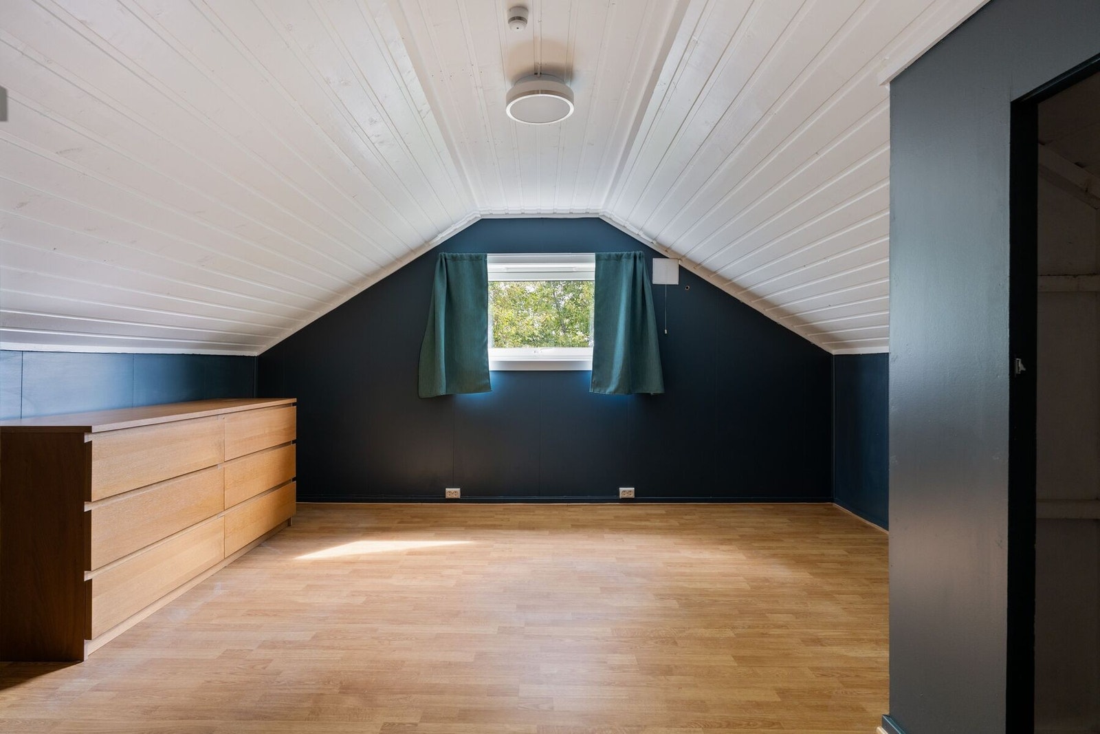 Det andre rommet måler også 13 m². Galleribilde