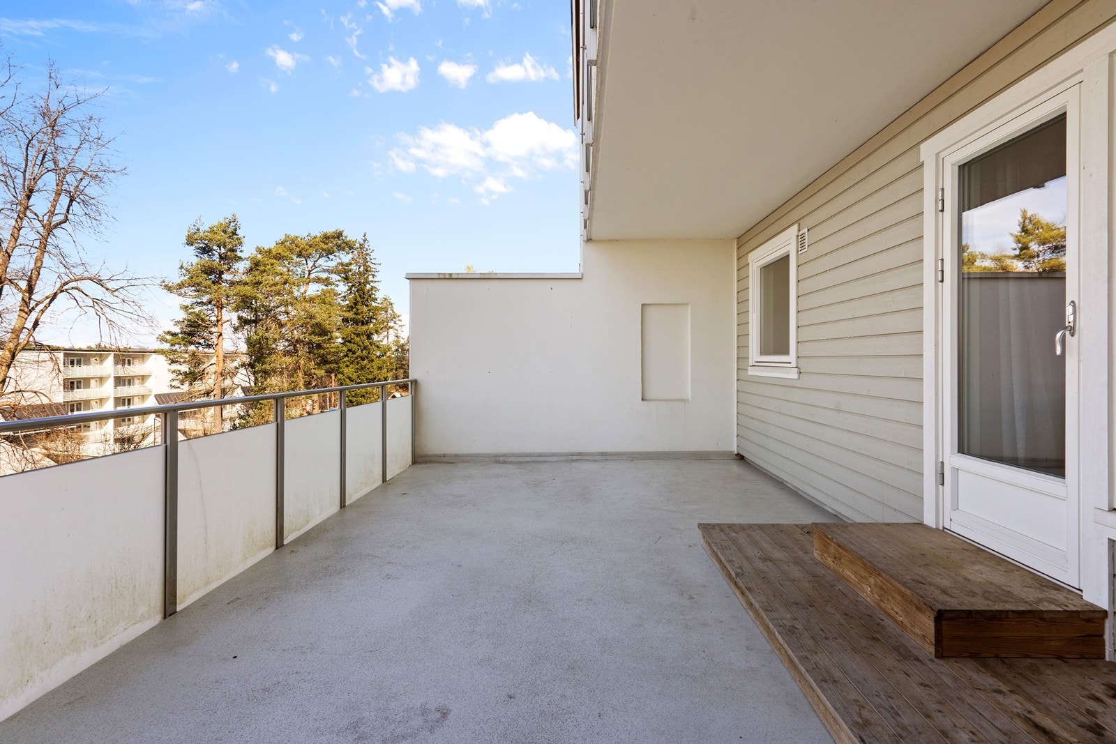 Vestvendt terrasse på ca. 27kvm Galleribilde