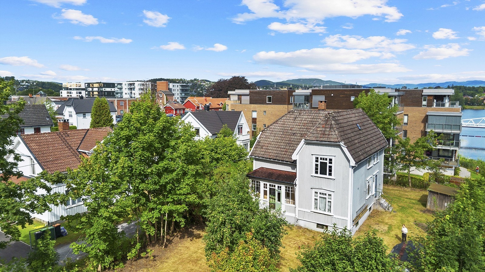Innholdsrik enebolig med klassisk uttrykk og flere originale bygningsdetaljer. Foto: A7 media Galleribilde