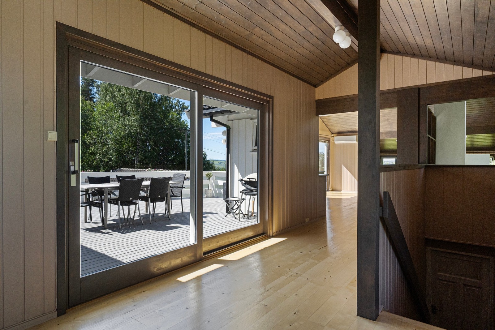 Store skyvedører også fra tilbygg til terrasse Galleribilde