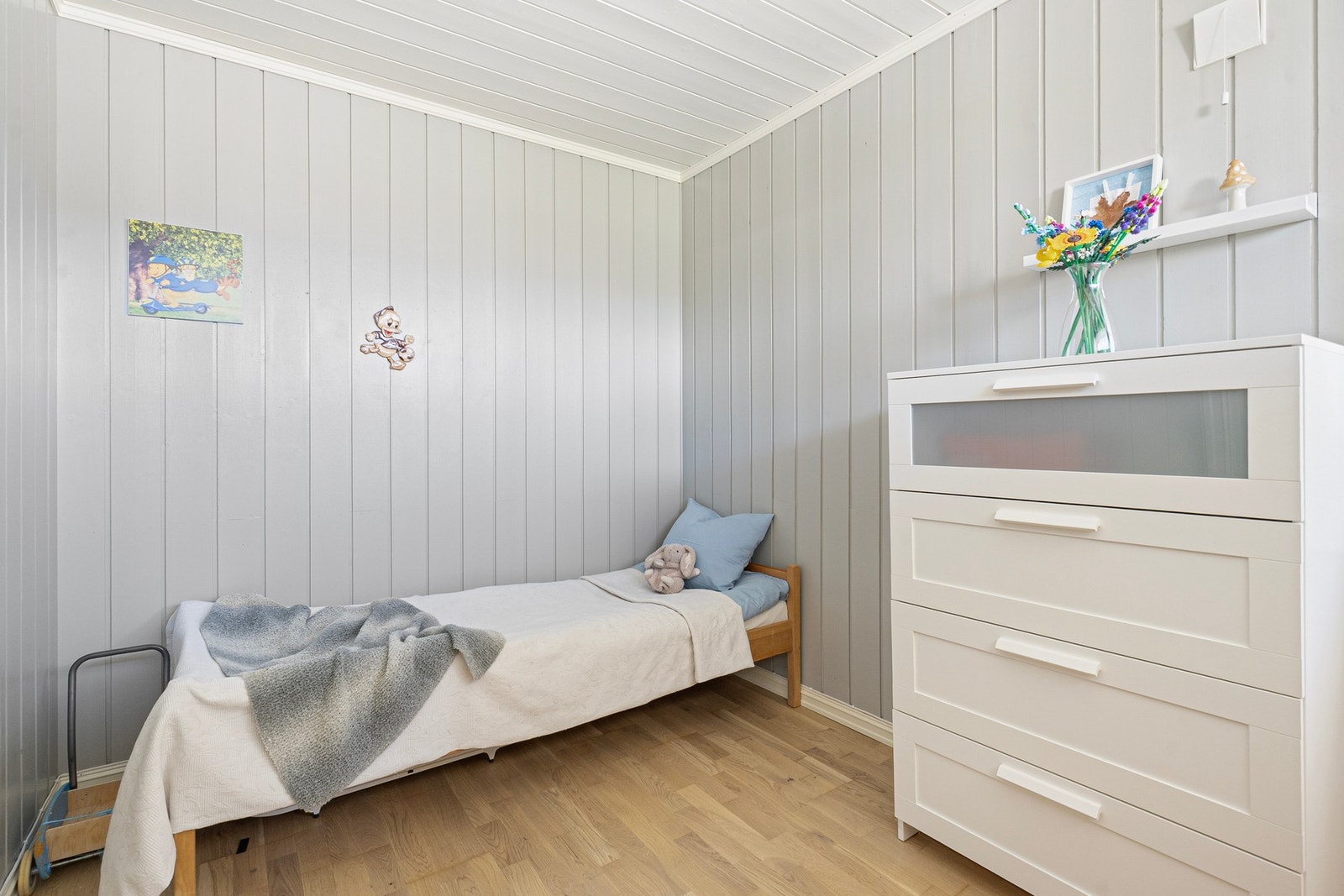 Soverom som er perfekt som barnerom i u. etg. Galleribilde