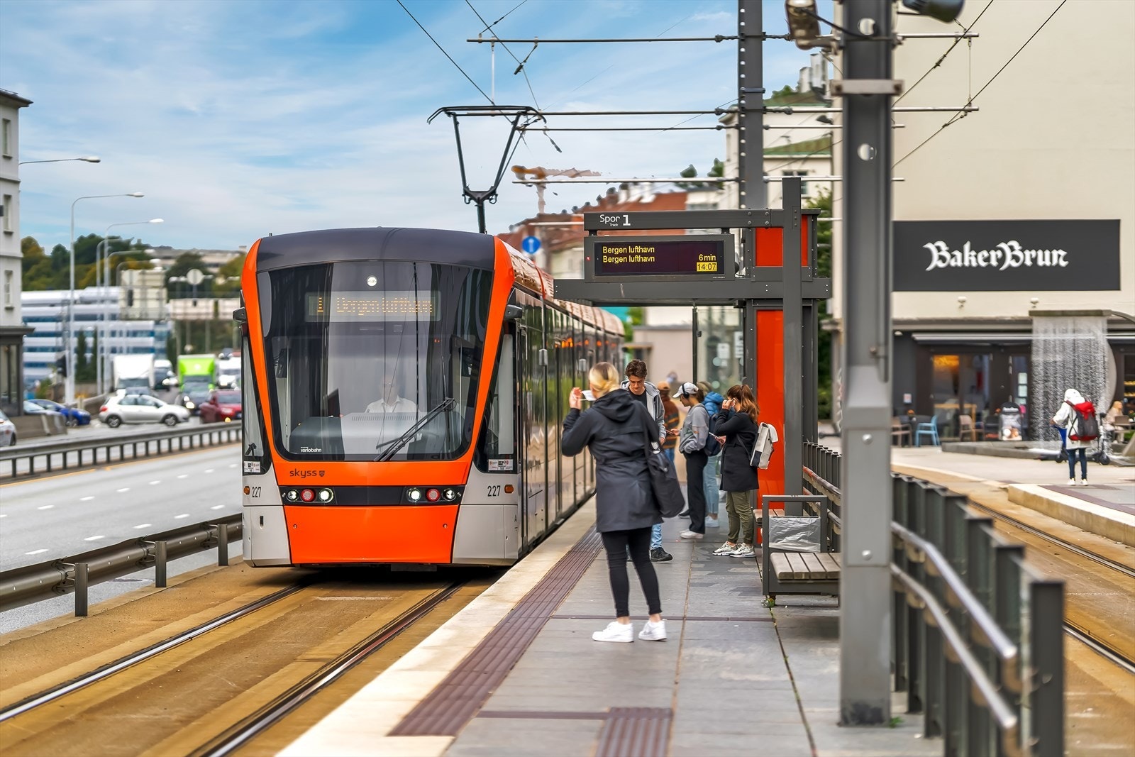 Bybanestopp på Danmarksplass innen gangavstand Galleribilde