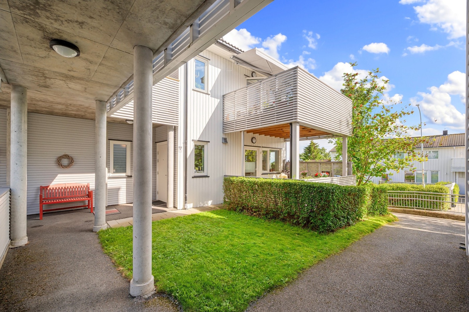 Området rundt boligen. Galleribilde