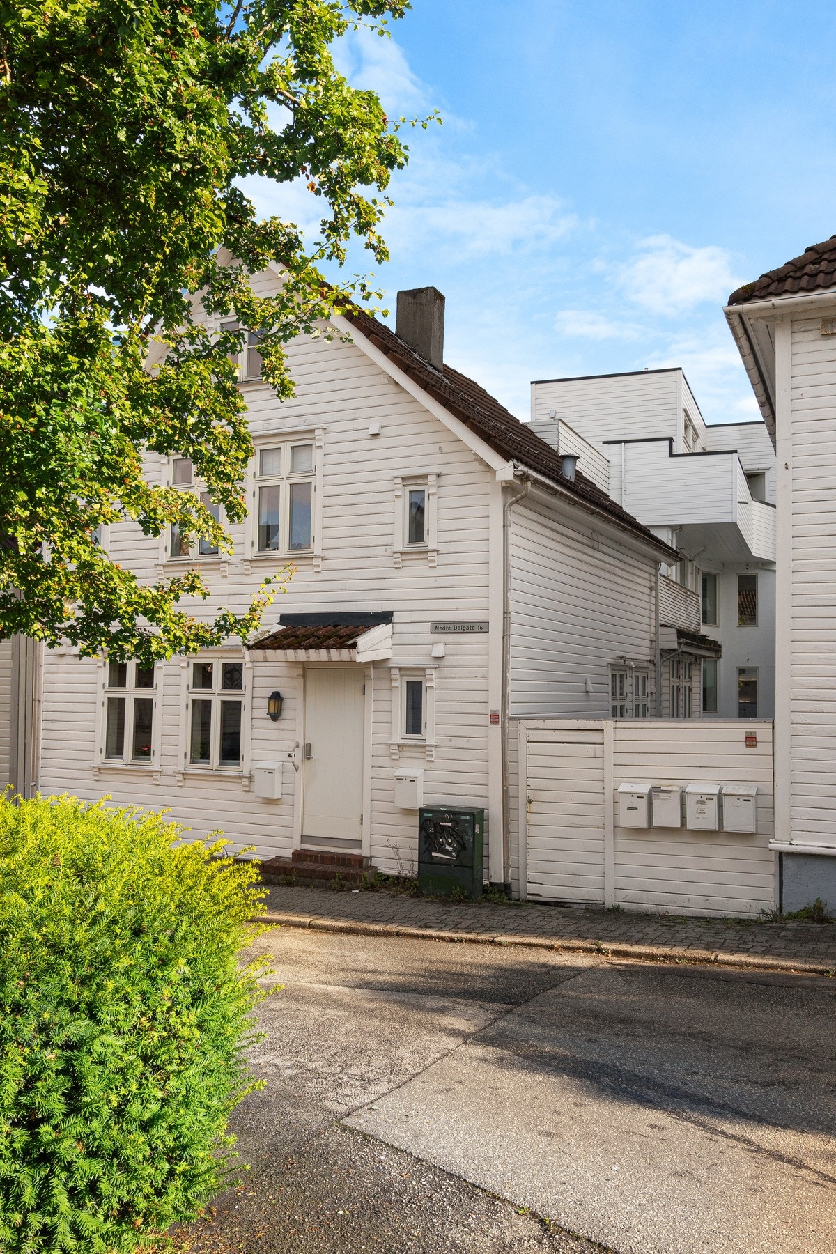 Leiligheten har også bod i 1. etasje med plass til sykler og diverse utstyr. Galleribilde