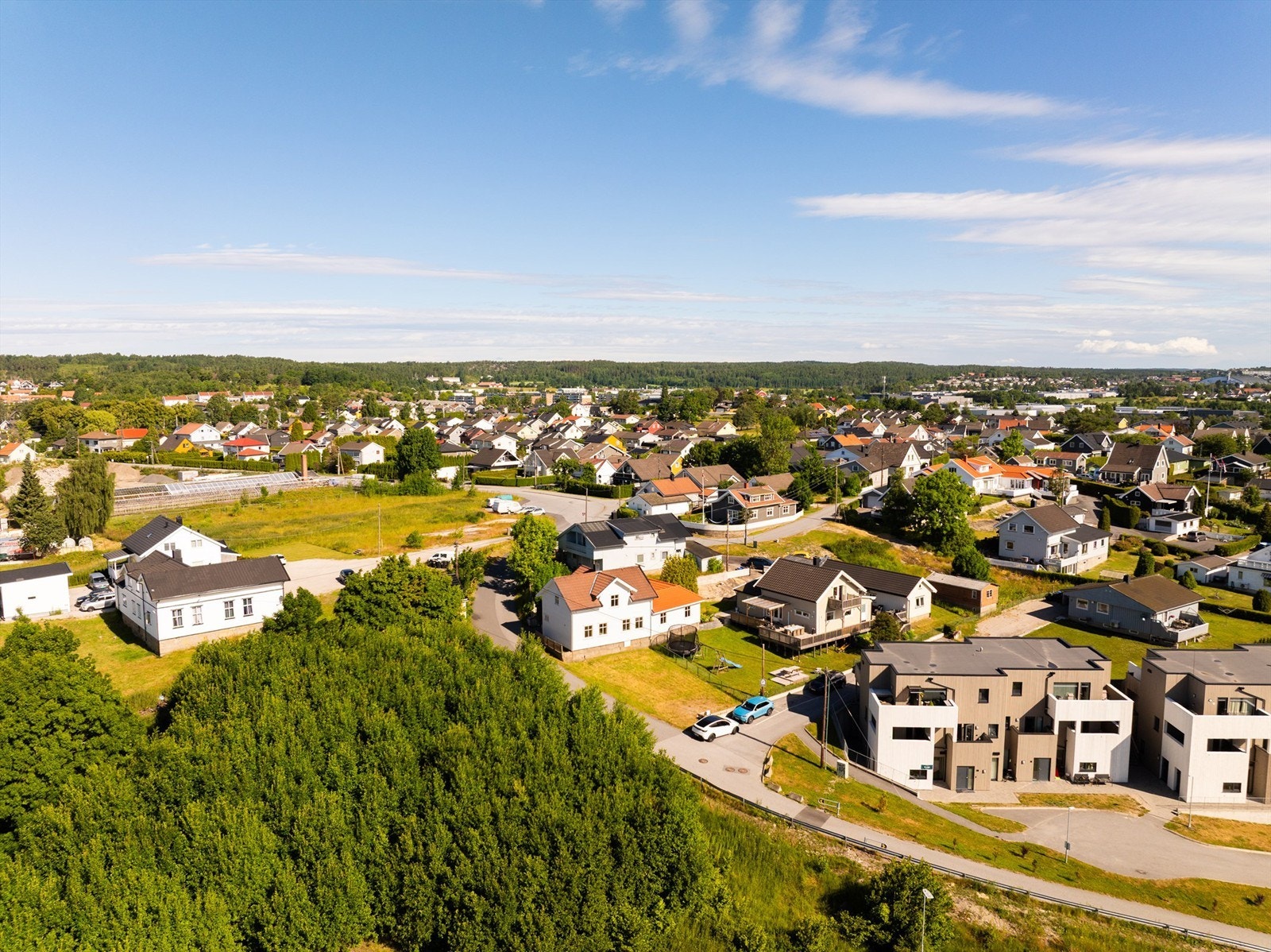 Dagligvare og et knippe andre forretninger finnes på Snippen - en kort rusletur unna. Galleribilde