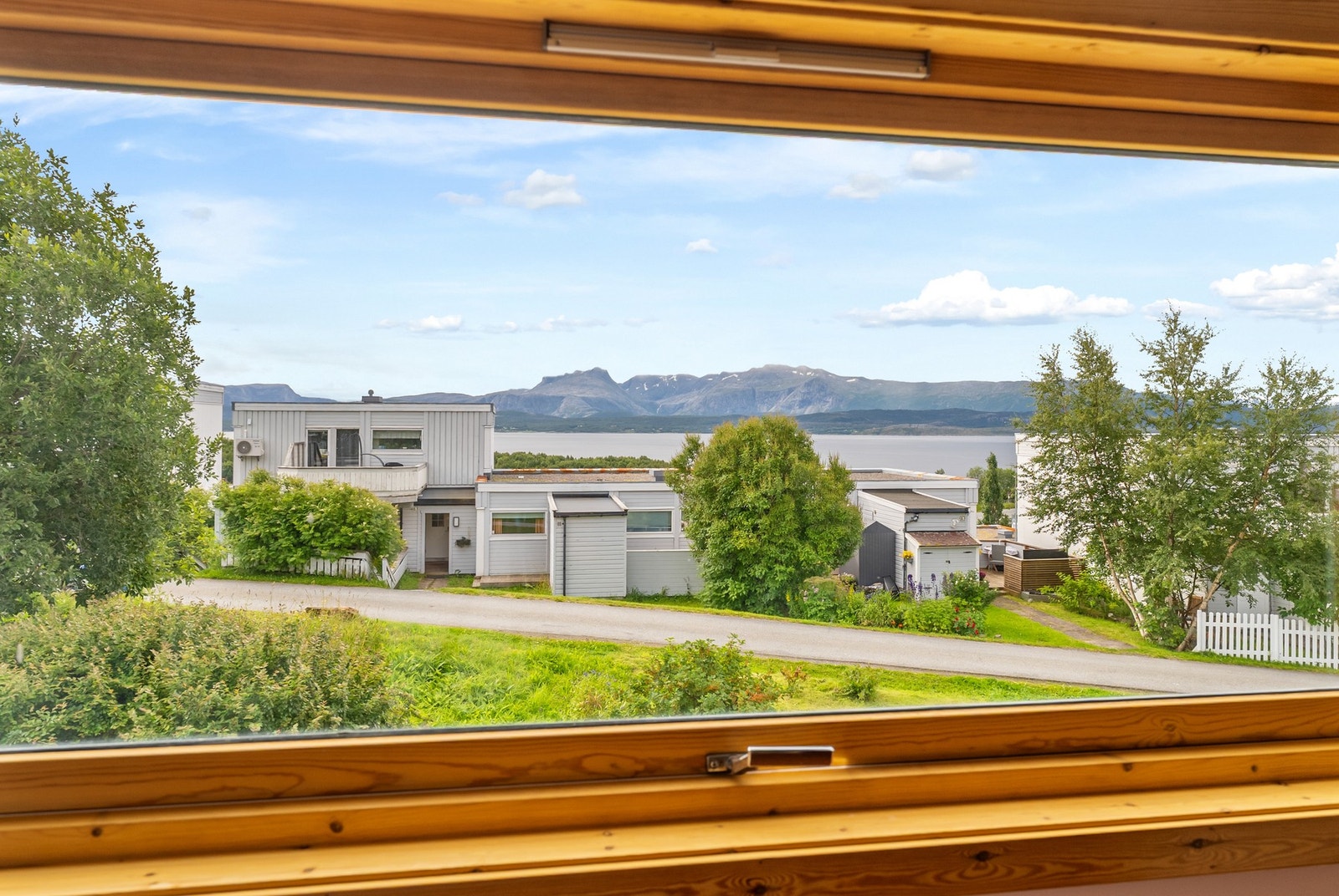 Utsikt fra hovedsoverom. Galleribilde
