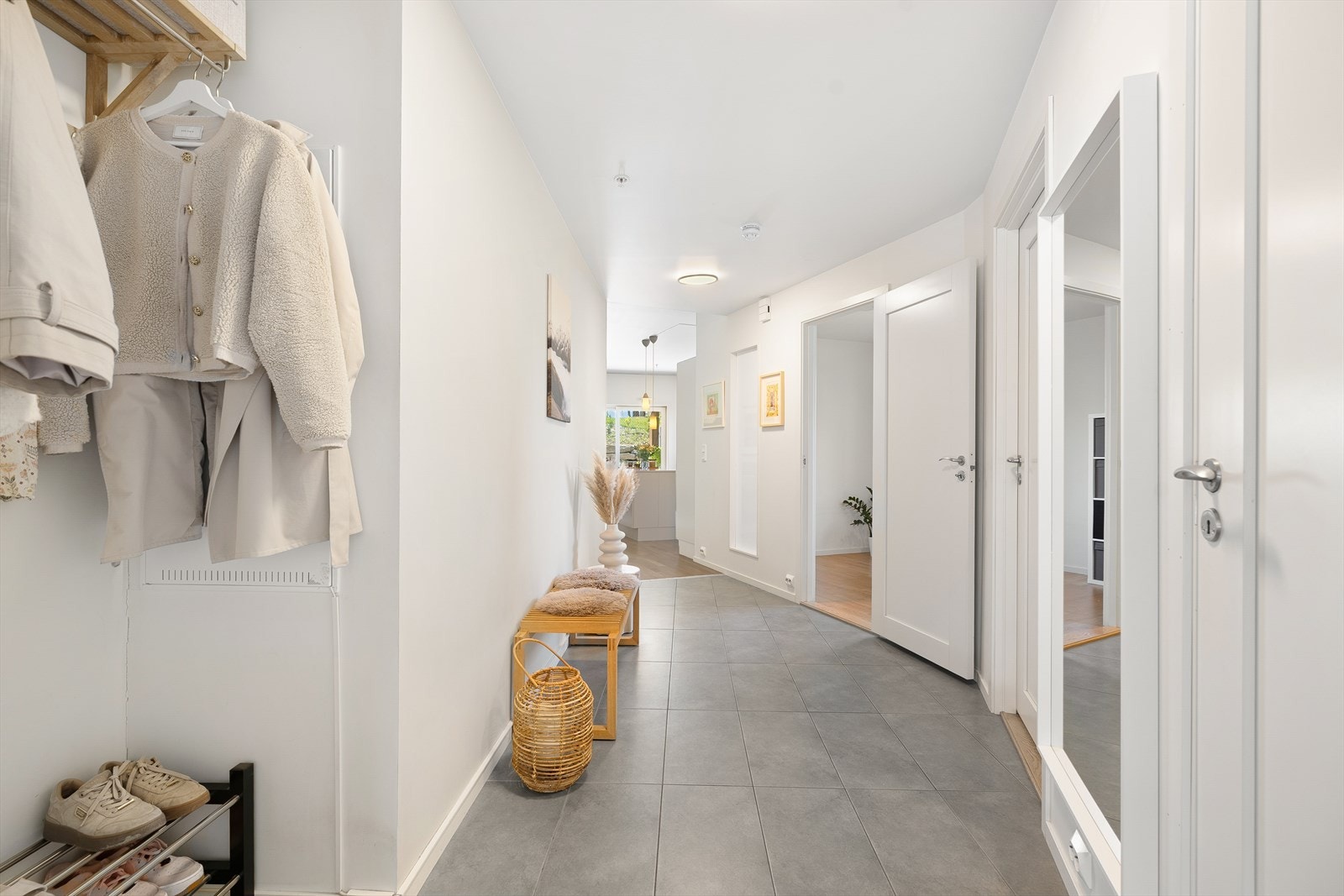 Flis på gulv samt vannbåren varme. Galleribilde
