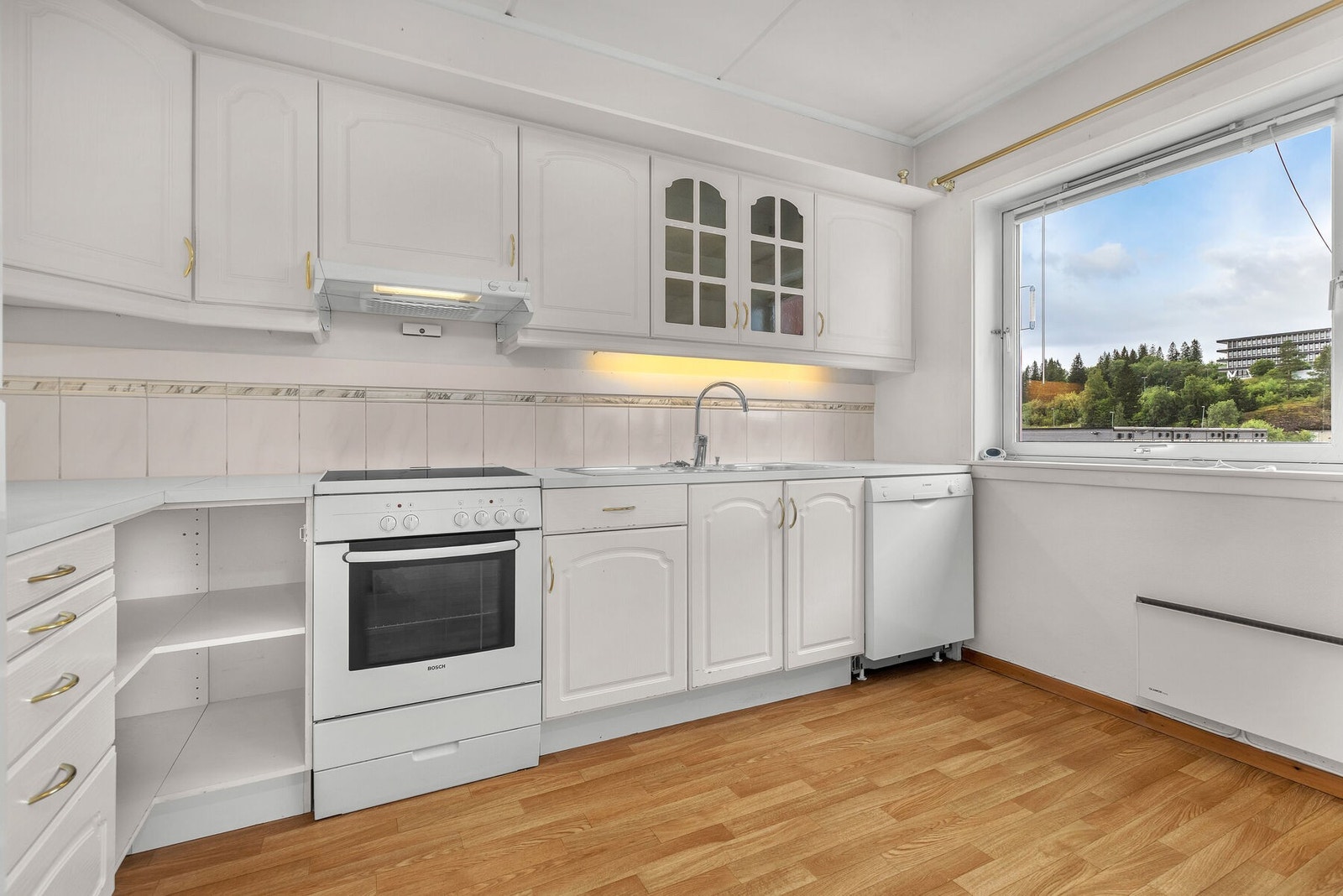 Fra stuen er det utgang til en romslig balkong på 12 m². Galleribilde
