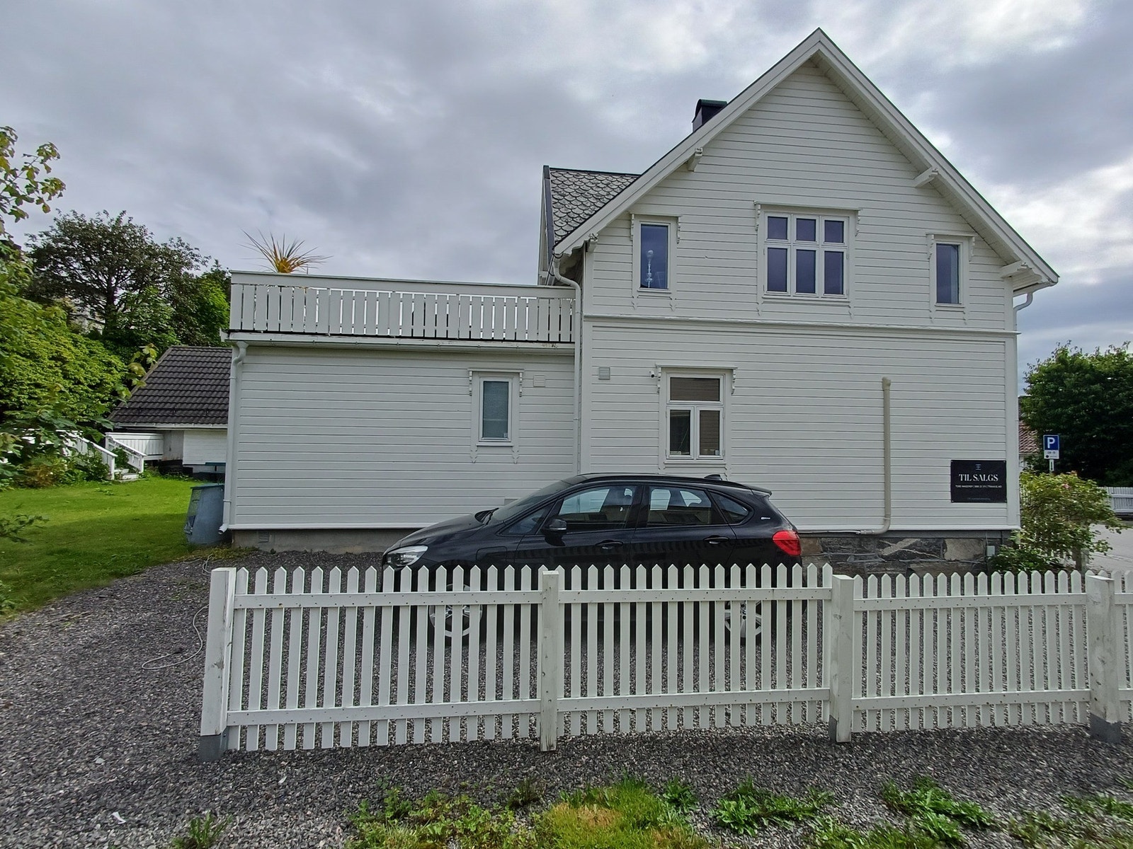 Boligen ble tilbygget mot nord i 2001. Tilbygget inneholder hovedsoverom og bad. Begge rommene er pusset opp i nyere tid. Galleribilde