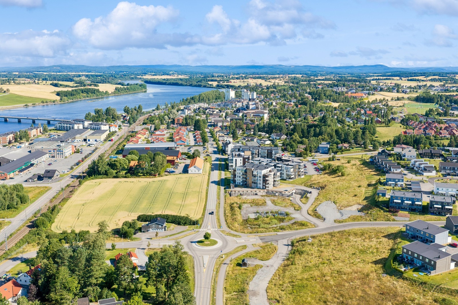 For den som setter pris på natur og friluftsliv, ligger både Glomma og flotte skogsområder lett tilgjengelig. Galleribilde