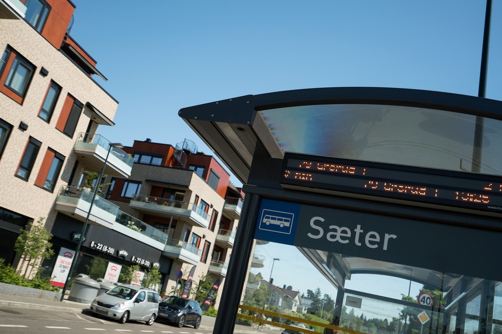 Det er kort vei til kollektivtransport Galleribilde