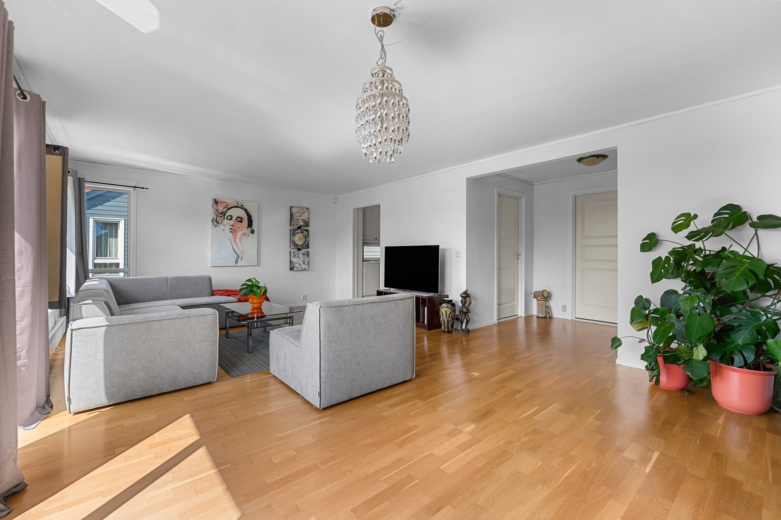 Her har du også god plass til en stor spisegruppe - Perfekt for familien! Galleribilde