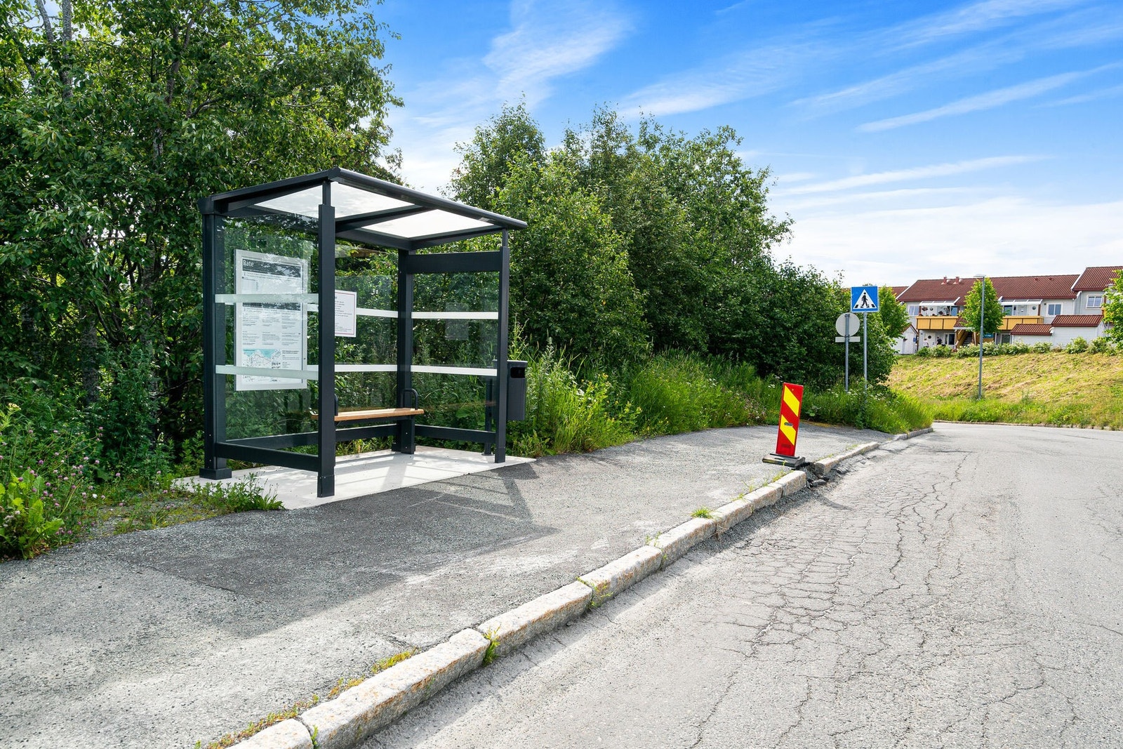 Busstopp Rate/Ratetoppen som rett ved boligen Galleribilde