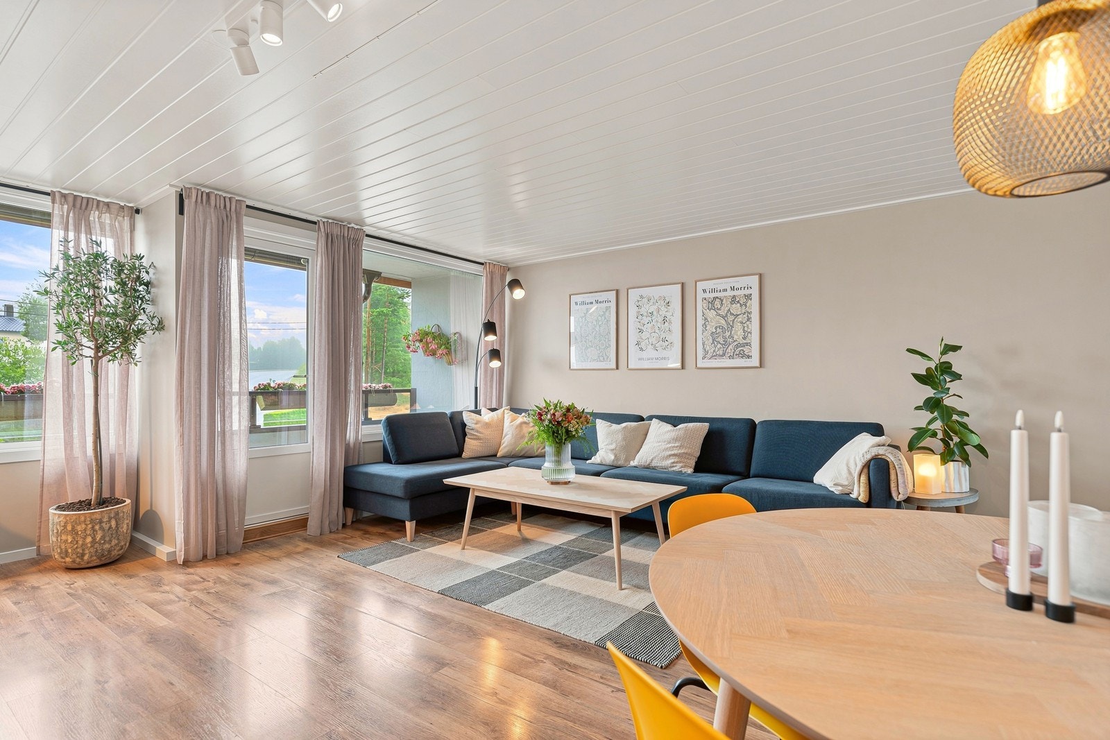 Velkommen til Hellemyrbakken 20 v/ Ole Jakob Seglem i Aktiv Eiendomsmegling Kristiansand! (Foto: Ivars Upe) Galleribilde
