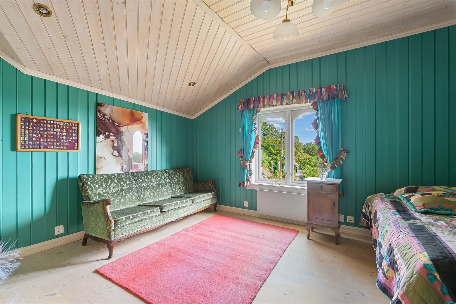 Soveromsavdeling i 2. etasje med hele fire soverom Galleribilde