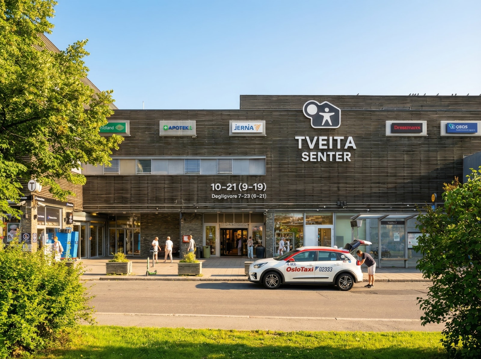 Kort vei til Tveita senteret med blant annet Vinmonopol, Normal, Nille, klesbutikker, kefé og daglighandel (Meny). Galleribilde