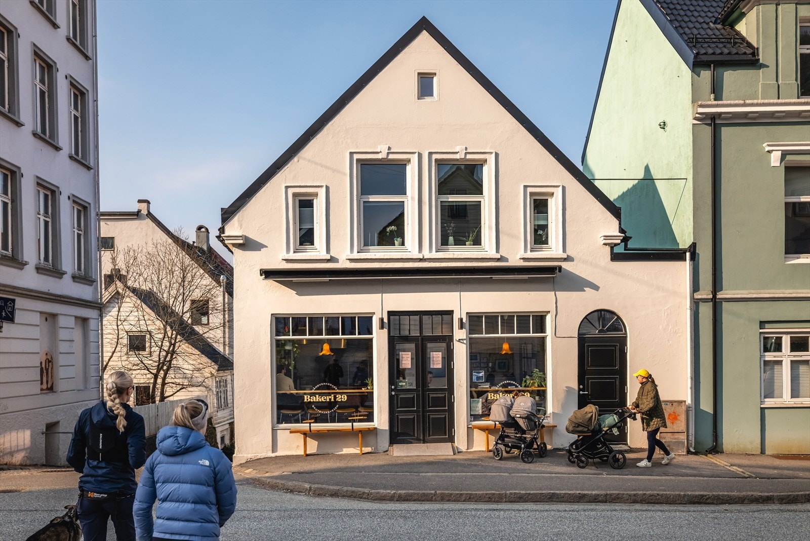 Deilig håndverksbakst i nabolaget. Bakeri 29 sin side på Facebook: https://www.facebook.com/people/Bakeri-29/61571620102715/. Galleribilde