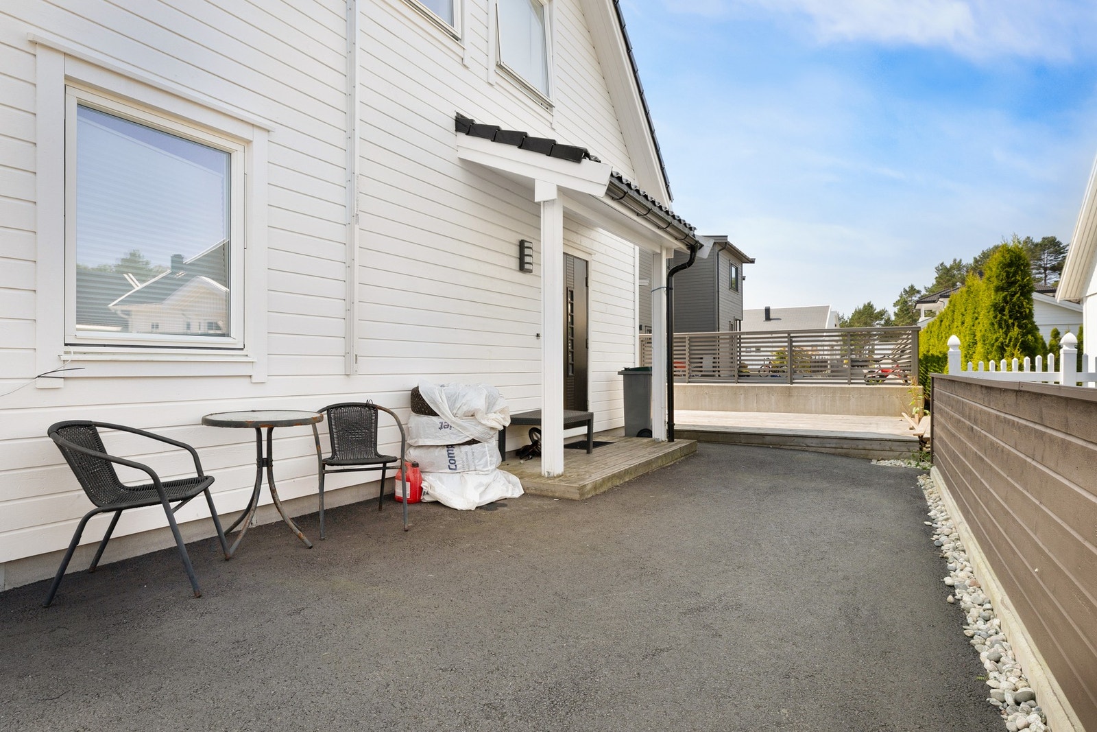 Utenfor utleiedelen er det et uteområde Galleribilde
