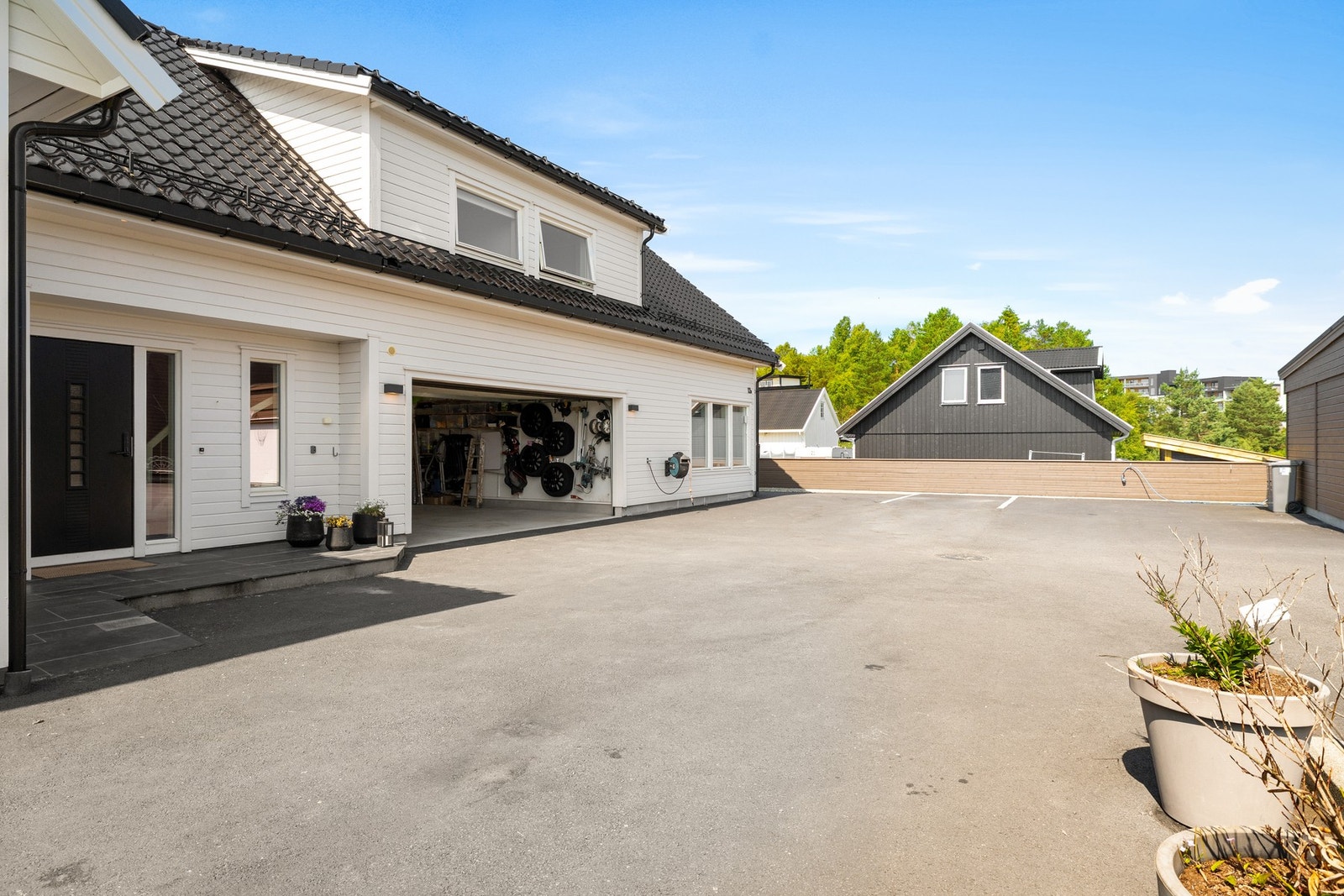 Det er svært gode parkeringsmuligheter Galleribilde
