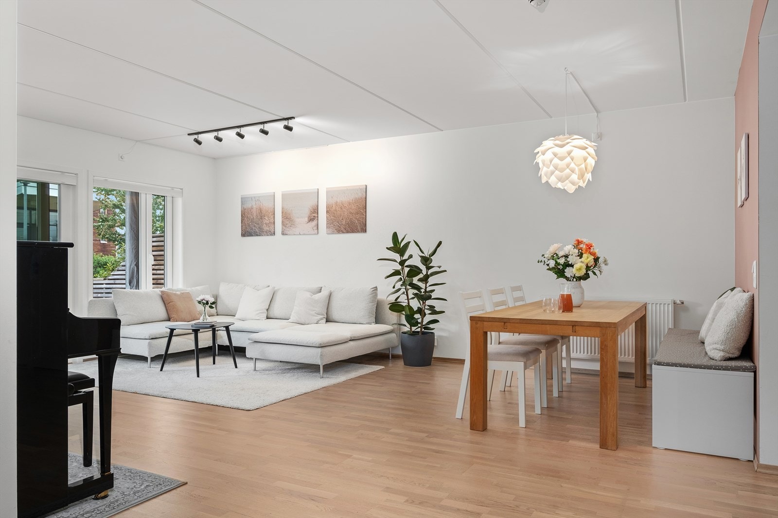 Leiligheten har et totalt areal på hele 92 m² BRA-i. Galleribilde