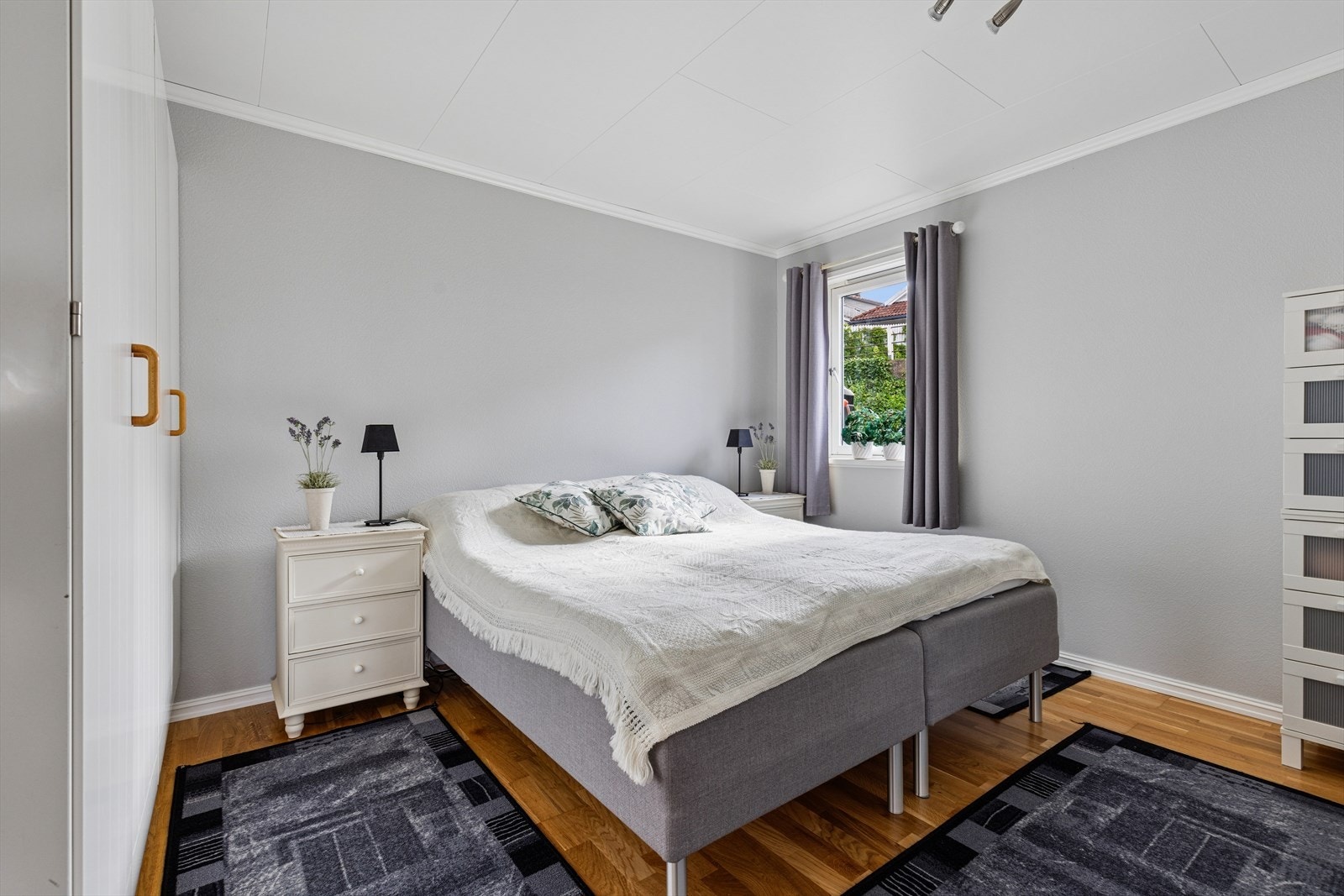 Det er 3 gode soverom i huset Galleribilde