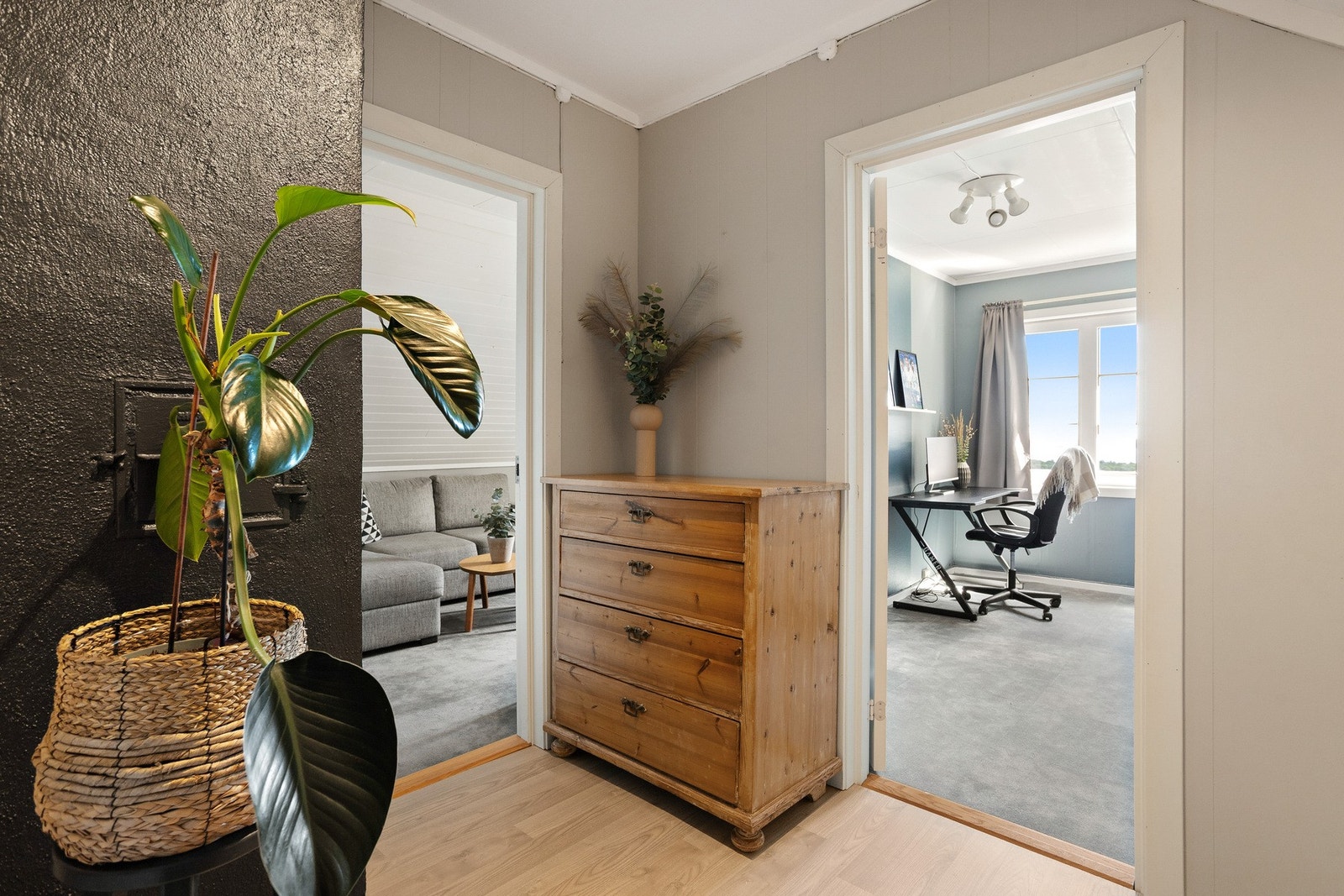 Her er vi på toppen av trappa Galleribilde