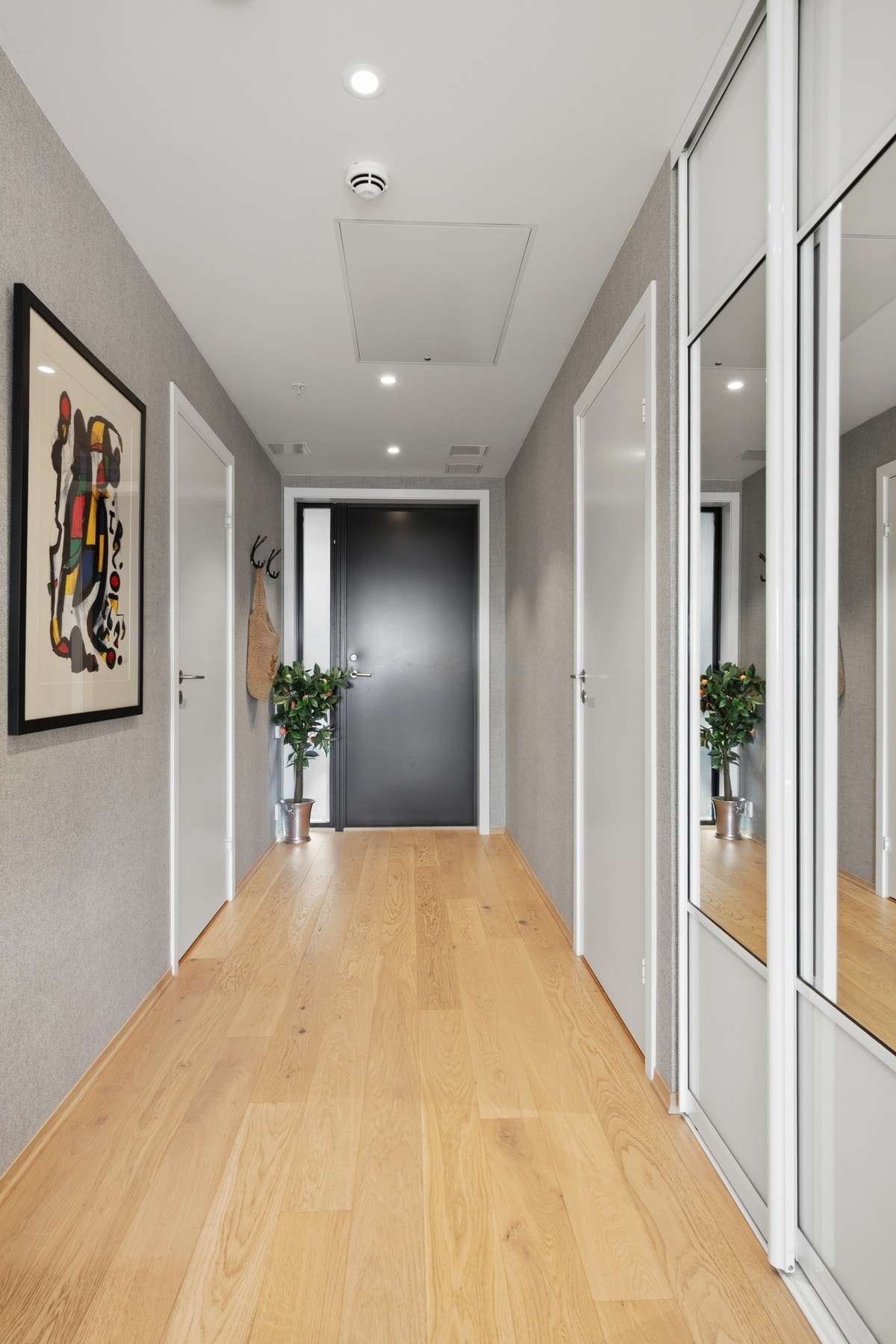 Gangen er både funksjonell og innbydende. Galleribilde