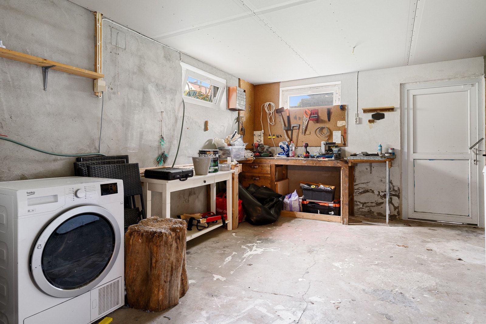 Rom med sluk i kjeller Galleribilde