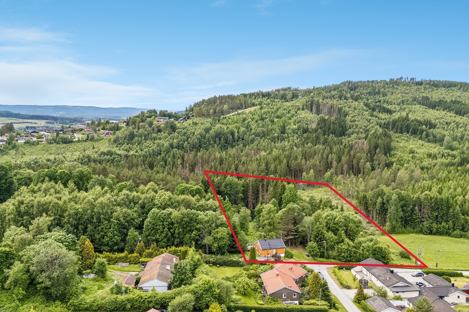 Grensene som er inntegnet er omtrentlige og kun ment som en visualisering av tomta Galleribilde