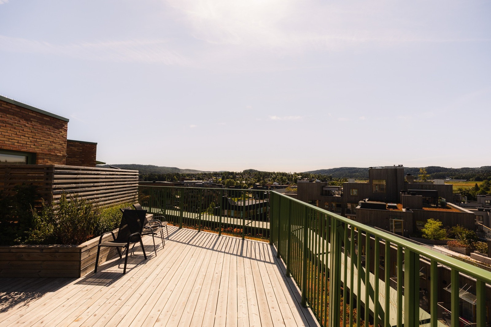 Det er også tilgang til en fantastisk felles takterrasse hvor du har utsikt over nærområdet og landlige omgivelser. Galleribilde
