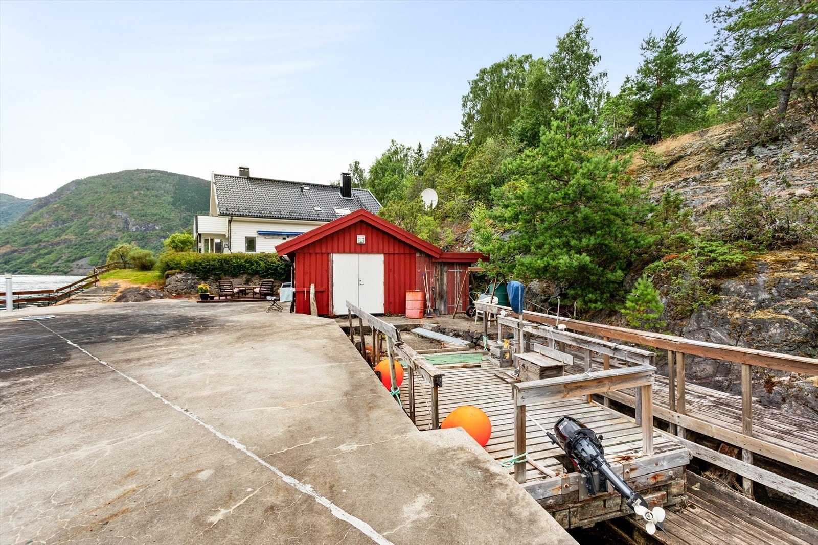 Ved kaia er det også gode fortøyingsmoglegheiter. Galleribilde