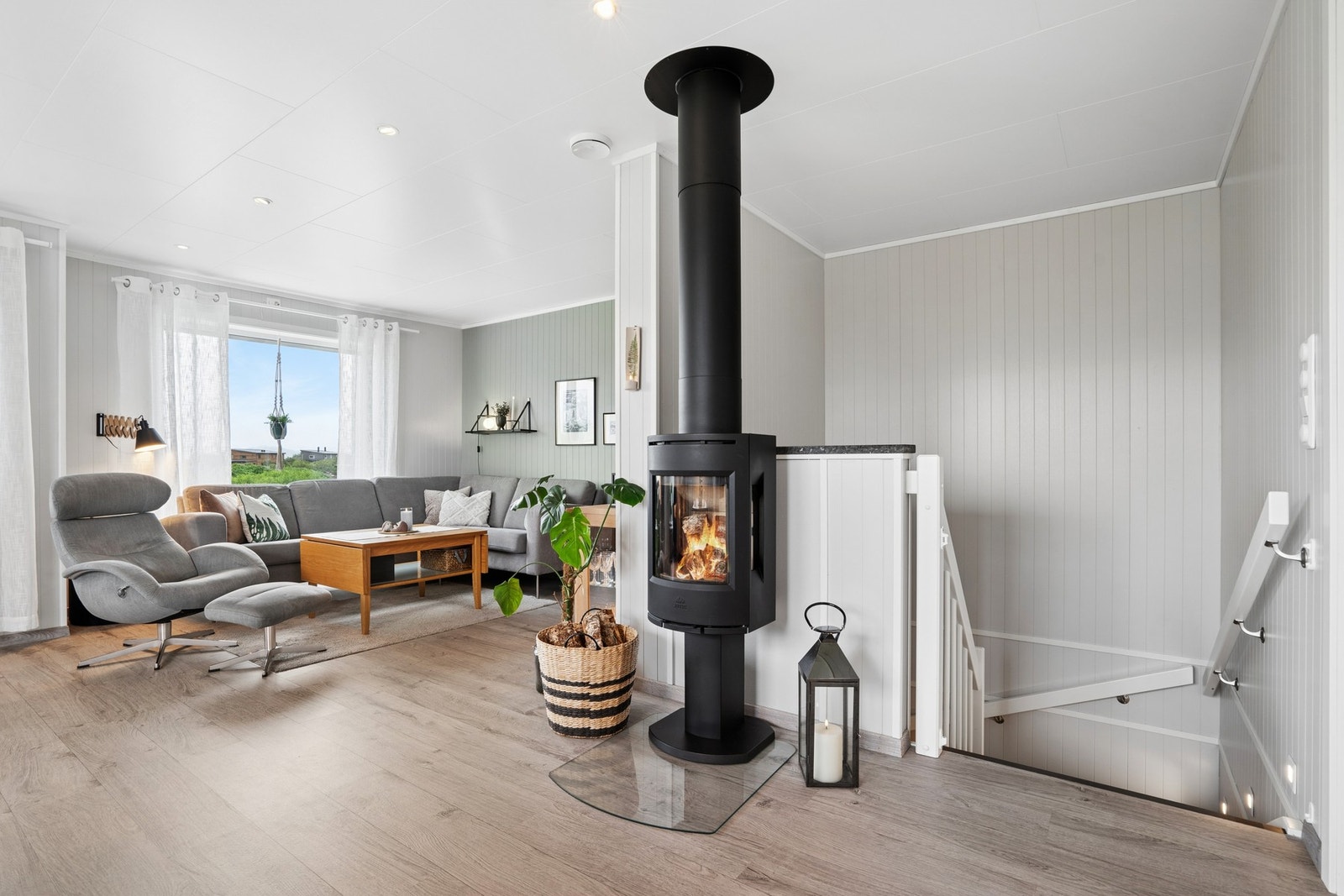En moderne vedovn sørger for både varme og hygge på kalde dager. Galleribilde