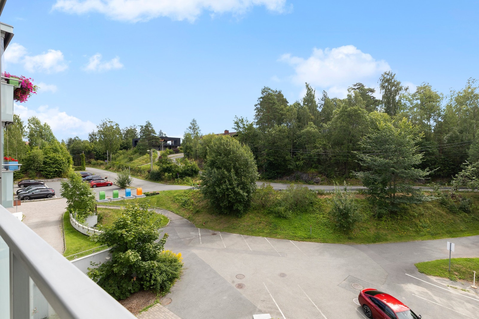 Her ser du utsikten fra balkongen Galleribilde