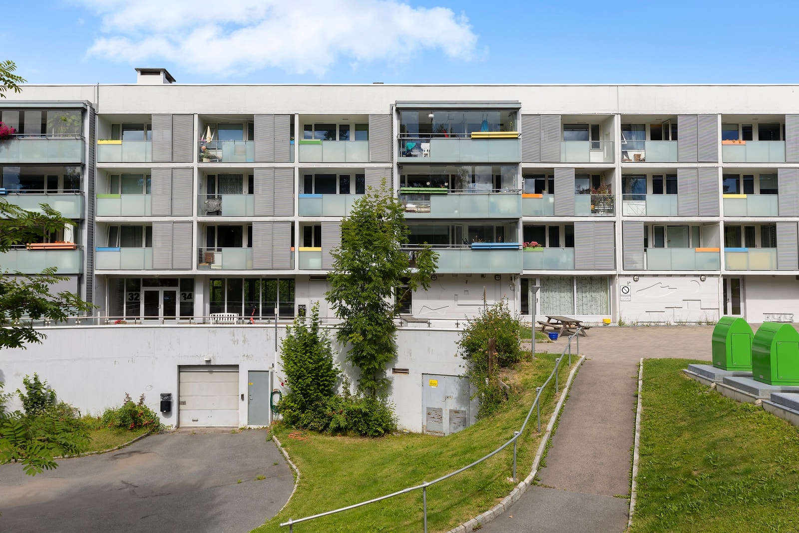 Leie av garasjeplass følger leiligheten. Galleribilde
