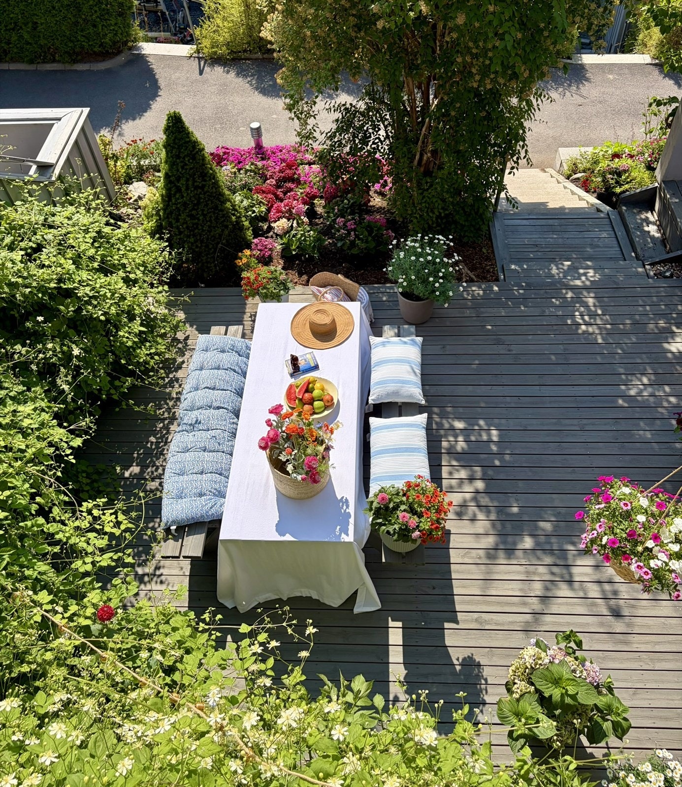 Solrik og skjermet terrasse Galleribilde