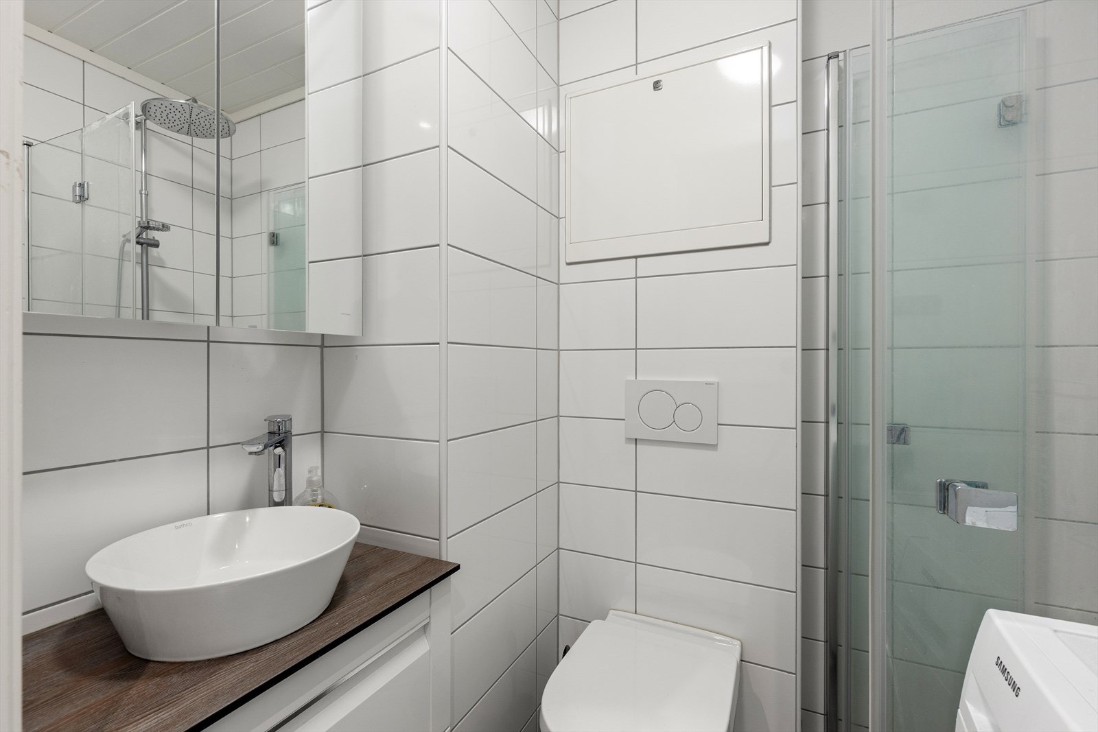 Badet er bygget etter teknisk forskrift fra 2017 og har ferdigattest fra 2018. Galleribilde