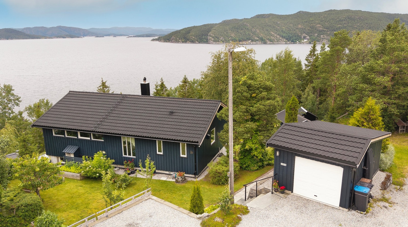 EiendomsMegler 1 v/Anders Jensen har gleden av å presentere Kammen 16! Foto: Martin Hågensen Galleribilde