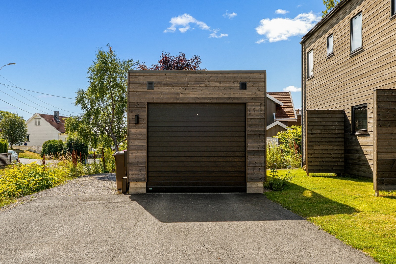 Frittstående enkel garasje Galleribilde