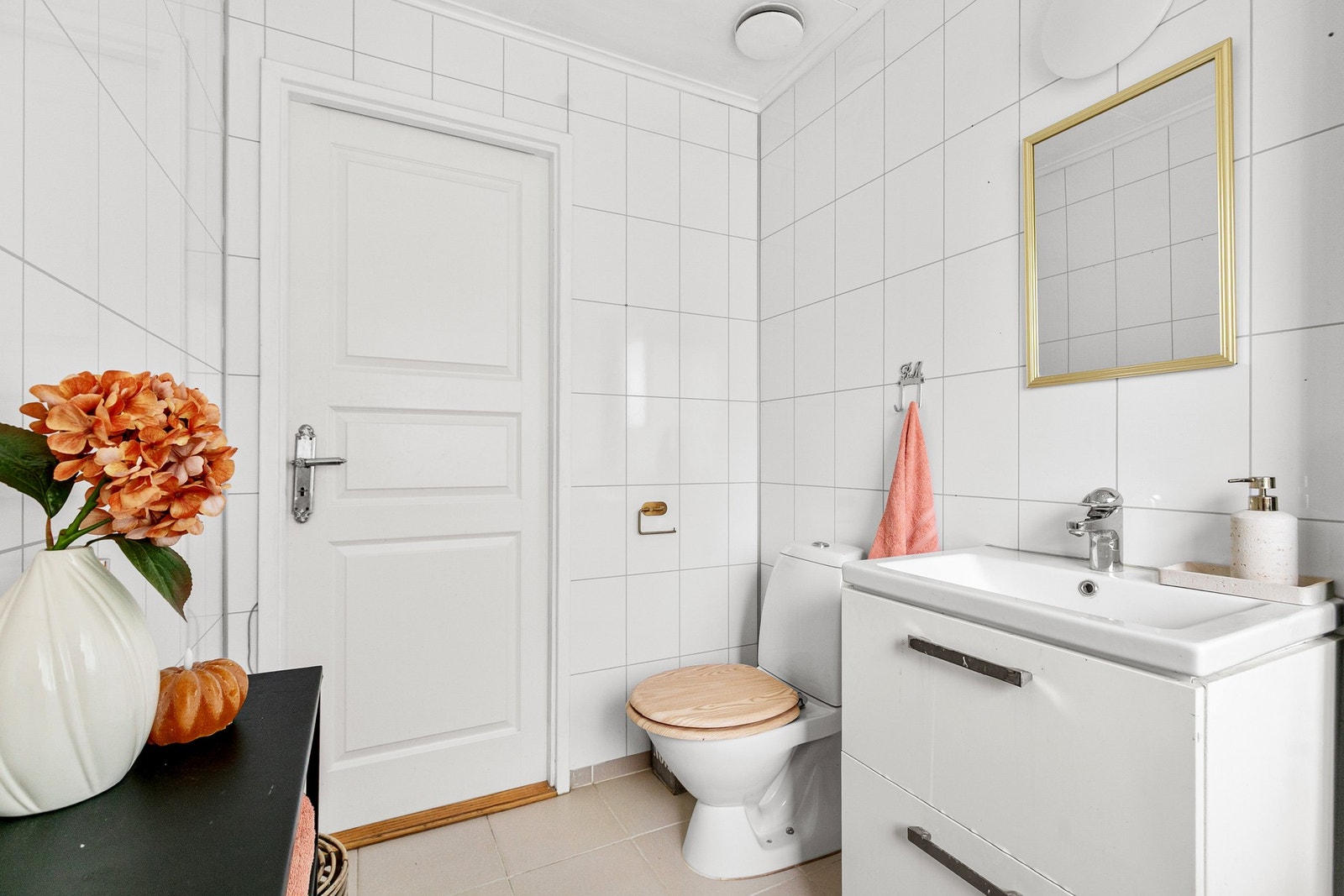 Deler av badet er gitt TG3 i tilstandsrapporten. Galleribilde